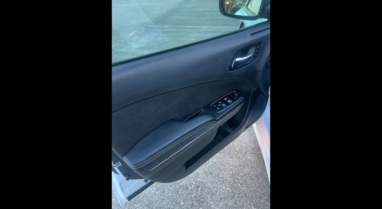 9th Image of a 2015 DODGE CHARGER SRT SUPERCHARGED