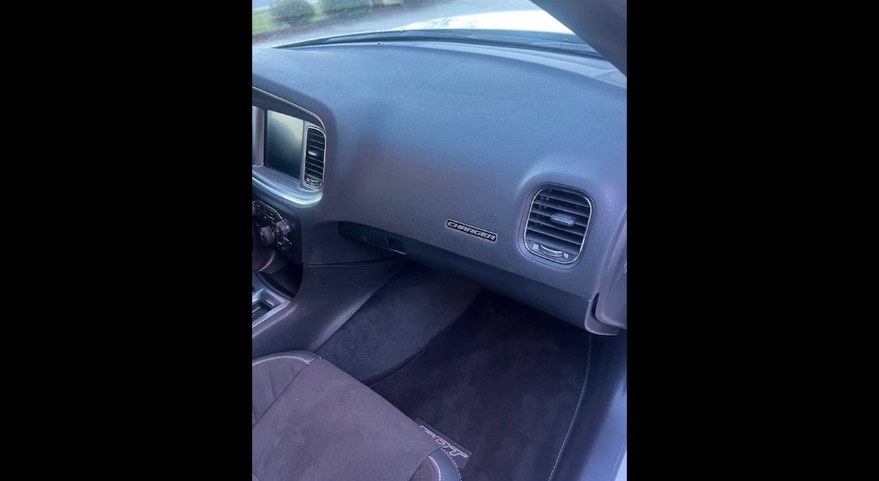 15th Image of a 2015 DODGE CHARGER SRT SUPERCHARGED