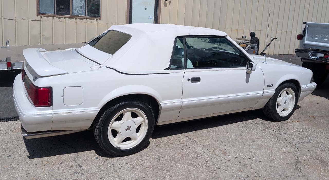 1st Image of a 1993 FORD MUSTANG LX