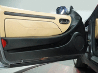 Image 12 of 26 of a 2003 MASERATI SPYDER NORTH AMERICA SPECIF