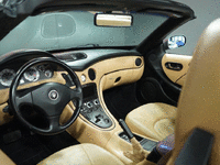 Image 15 of 26 of a 2003 MASERATI SPYDER NORTH AMERICA SPECIF
