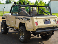 Image 4 of 32 of a 1970 JEEP COMMANDO