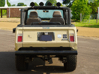 Image 9 of 32 of a 1970 JEEP COMMANDO