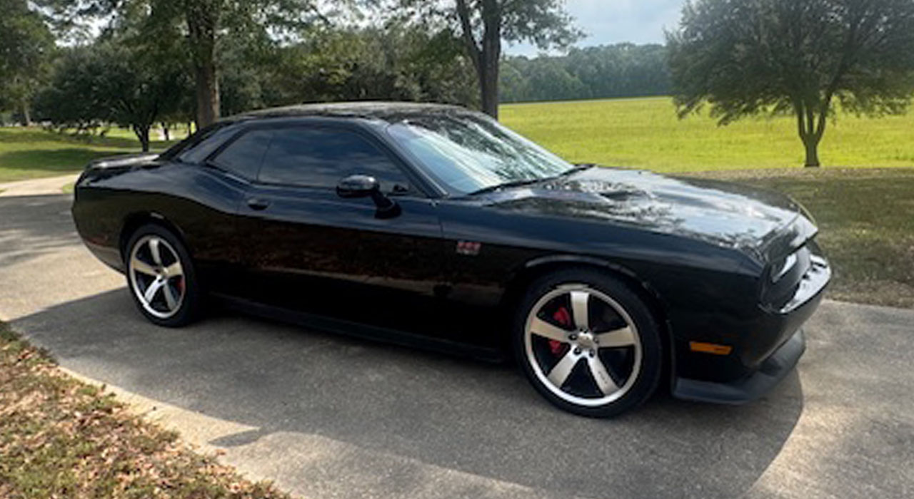 1st Image of a 2011 DODGE CHALLENGER