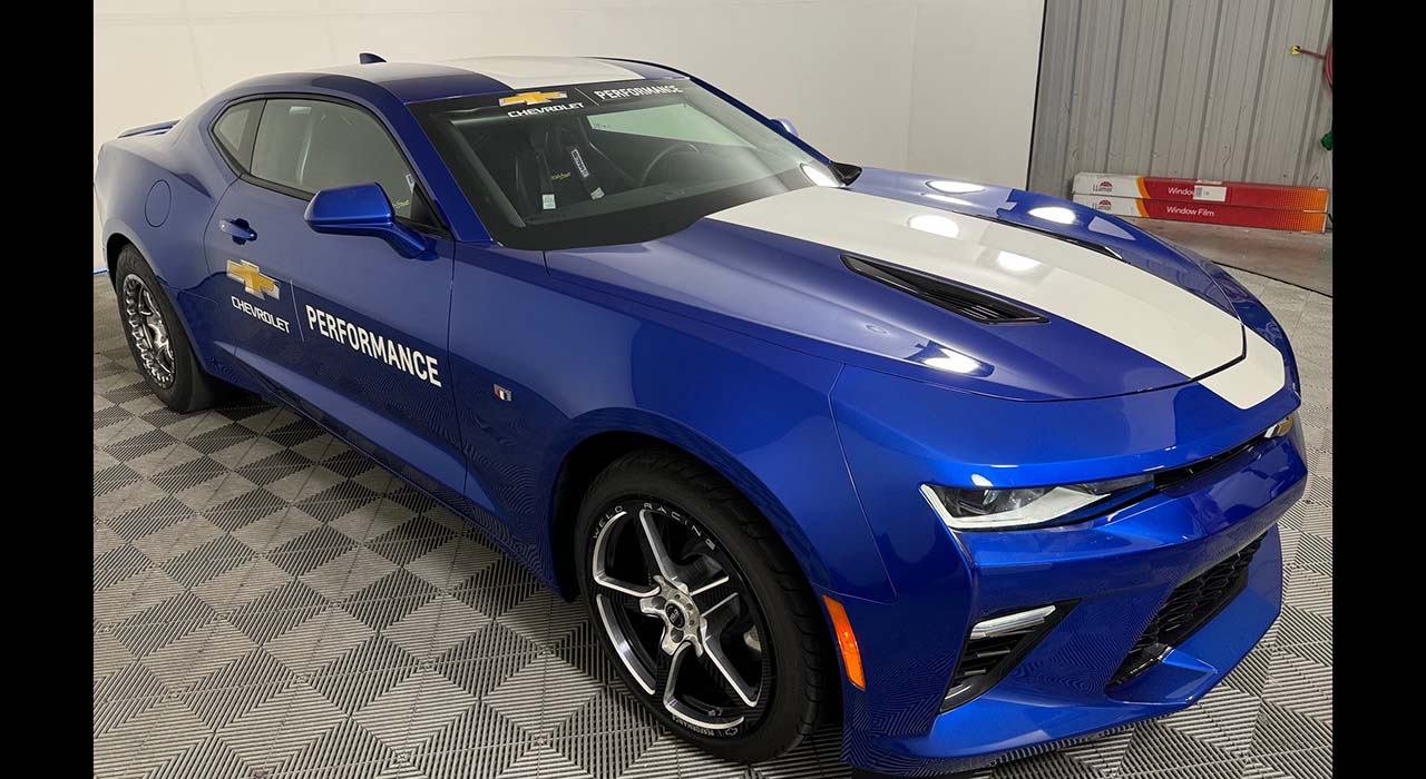 3rd Image of a 2018 CHEVROLET CAMARO 1SS