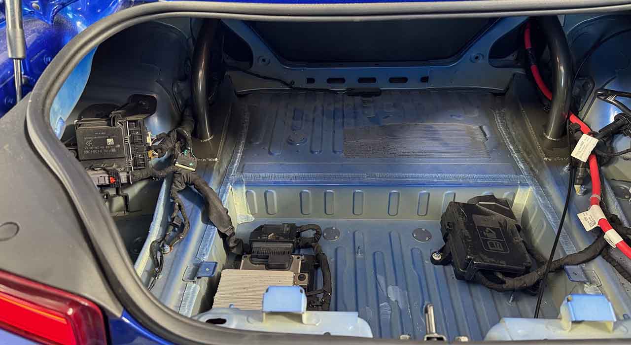 16th Image of a 2018 CHEVROLET CAMARO 1SS