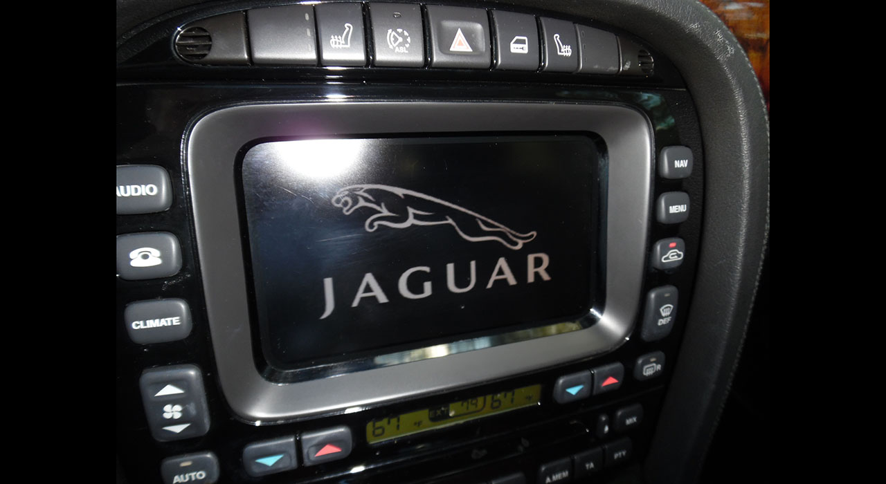 13th Image of a 2007 JAGUAR XJ SERIES VANDEN PLAS