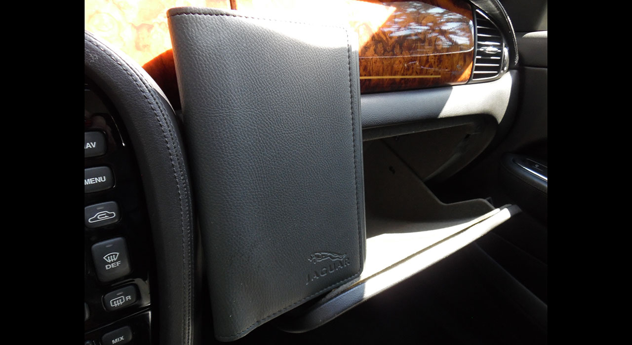 14th Image of a 2007 JAGUAR XJ SERIES VANDEN PLAS