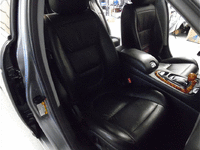 Image 9 of 19 of a 2007 JAGUAR XJ SERIES VANDEN PLAS