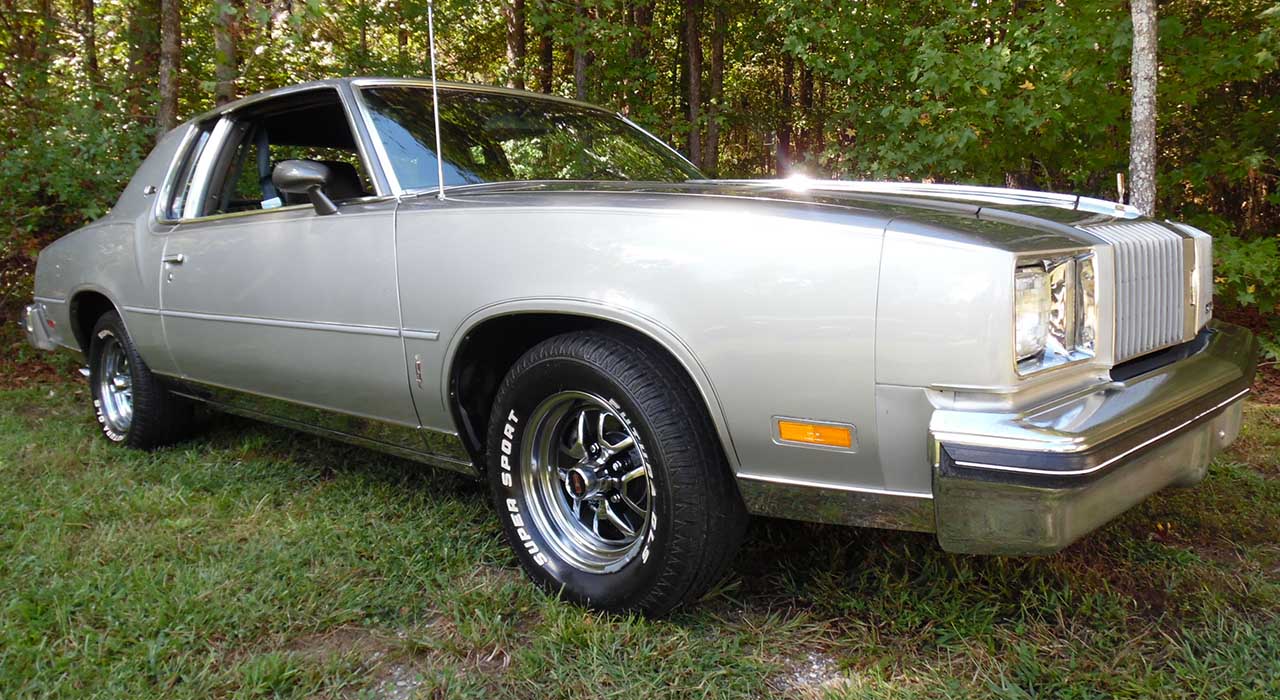 3rd Image of a 1978 OLDSMOBILE CUTLASS CALAIS