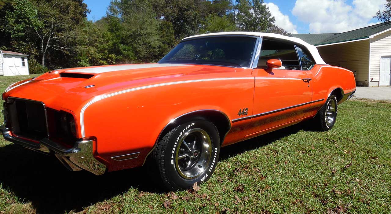 2nd Image of a 1972 OLDSMOBILE 442