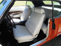 Image 9 of 26 of a 1972 OLDSMOBILE 442