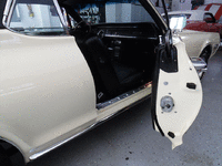 Image 12 of 18 of a 1968 MERCURY COUGAR