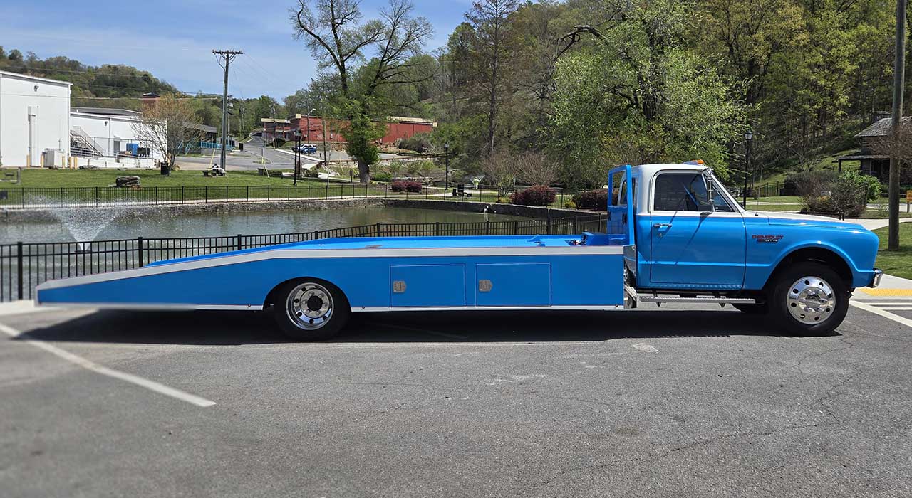 5th Image of a 1967 CHEVROLET C3