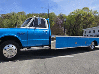 Image 3 of 21 of a 1967 CHEVROLET C3