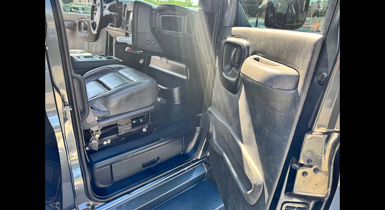 20th Image of a 2006 CHEVROLET KODIAC