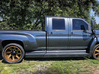 Image 4 of 29 of a 2006 CHEVROLET KODIAC