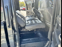 Image 23 of 29 of a 2006 CHEVROLET KODIAC