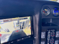 Image 28 of 29 of a 2006 CHEVROLET KODIAC