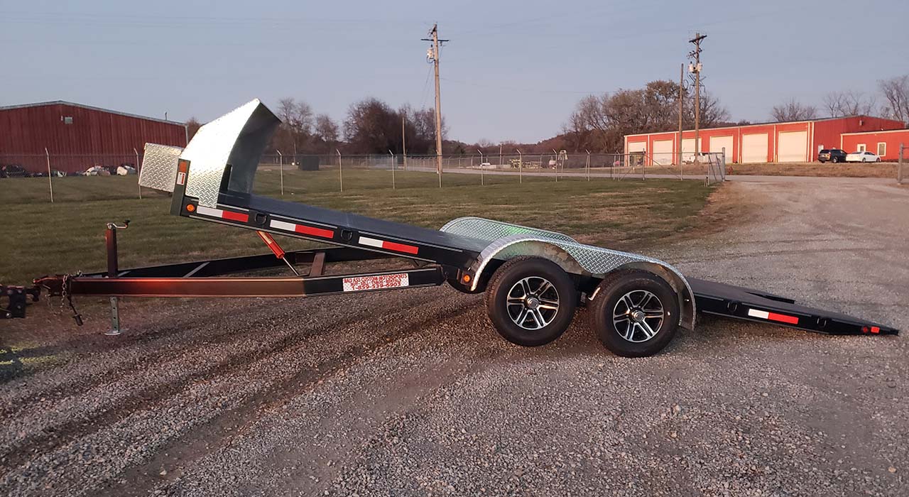 2nd Image of a 2026 TRAX MAN. 20'