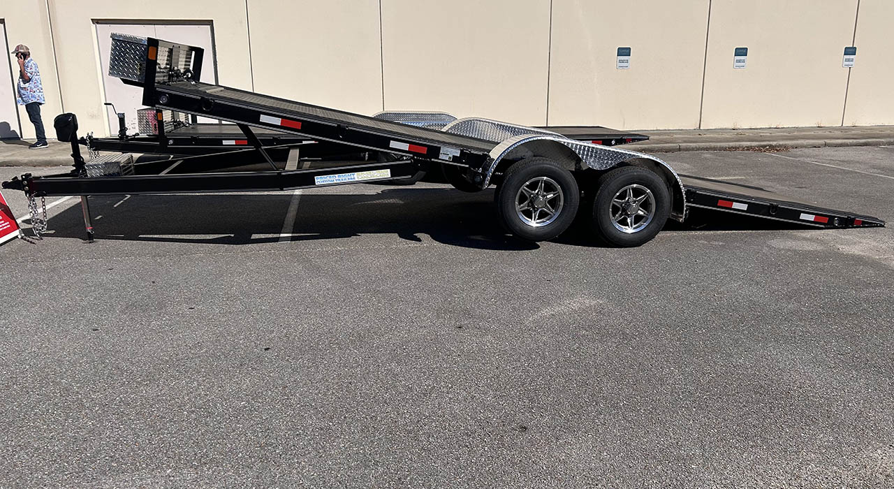 2nd Image of a 2026 TRAXX MANUF 22'