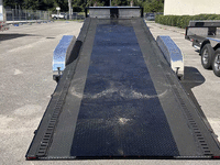 Image 4 of 9 of a 2026 TRAXX MANUF 22'