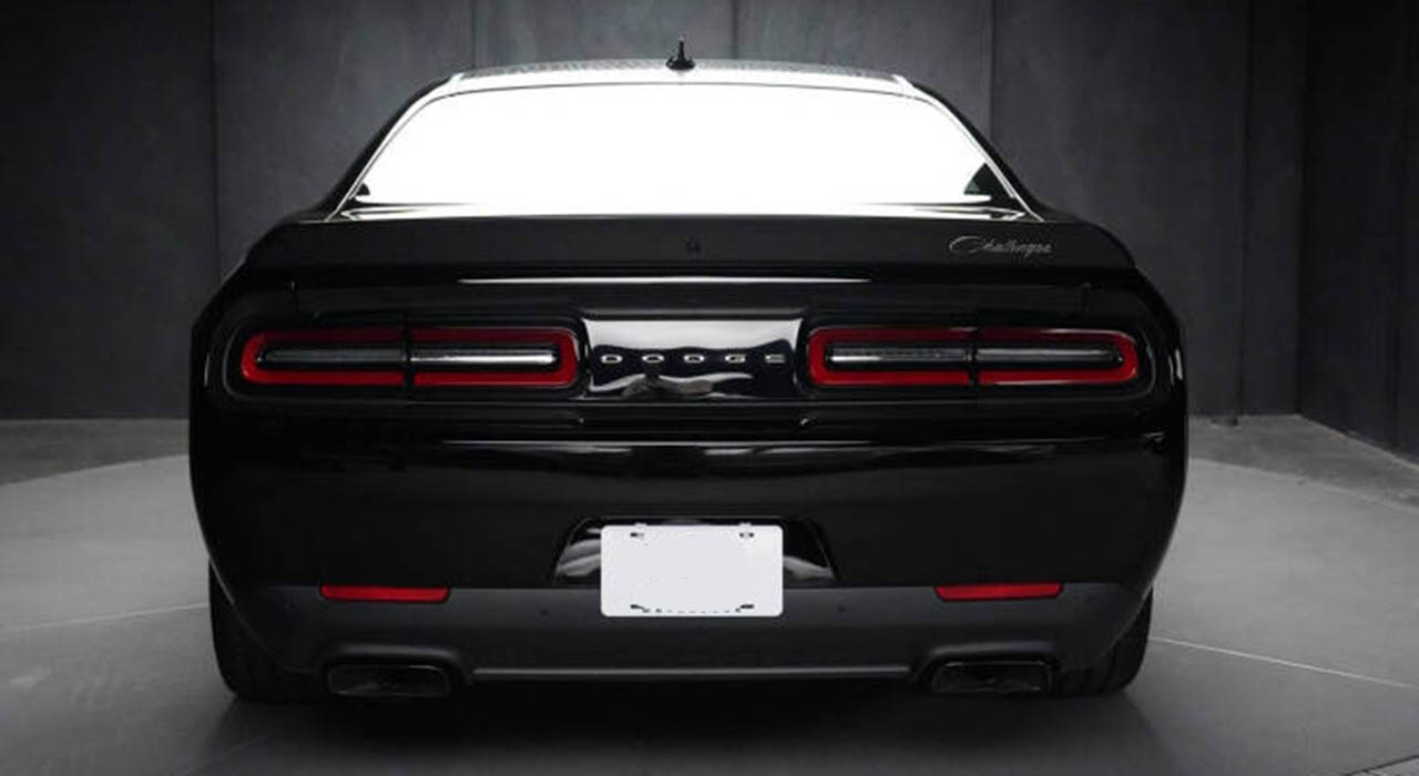 5th Image of a 2023 DODGE CHALLENGER SRT HELLCAT REDEYE