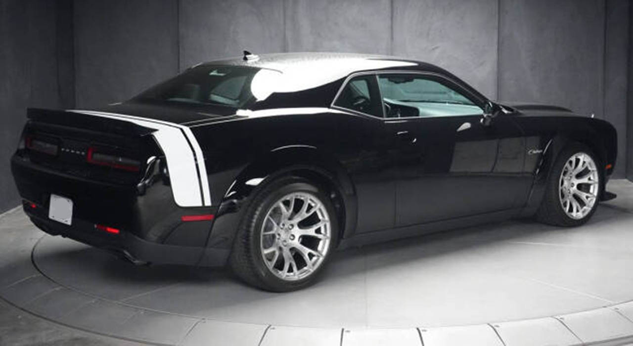 7th Image of a 2023 DODGE CHALLENGER SRT HELLCAT REDEYE