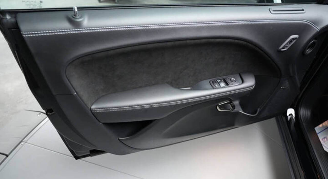 10th Image of a 2023 DODGE CHALLENGER SRT HELLCAT REDEYE