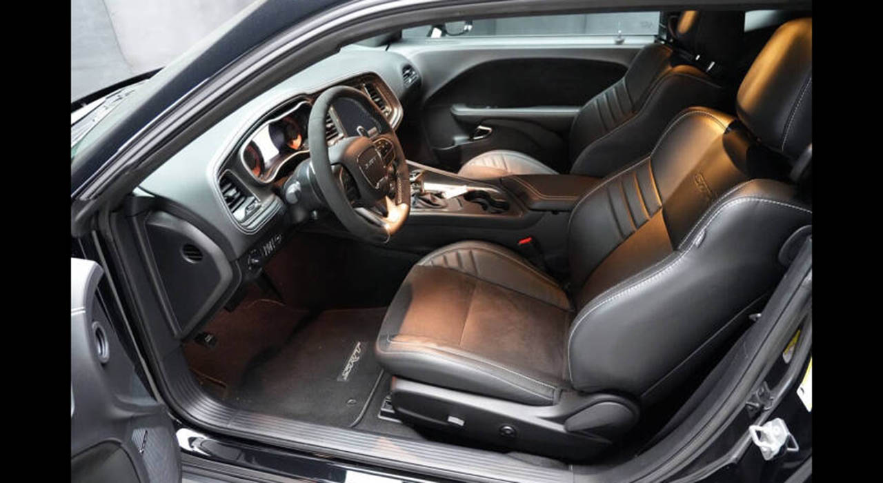 12th Image of a 2023 DODGE CHALLENGER SRT HELLCAT REDEYE