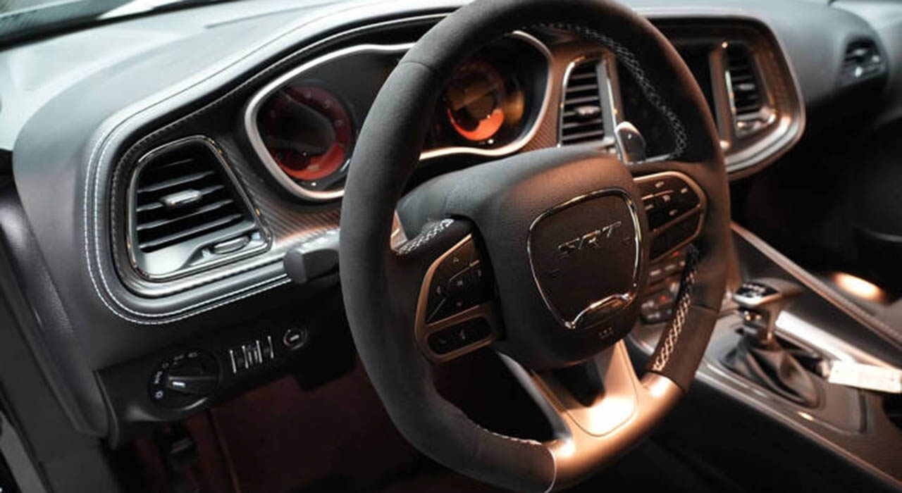 13th Image of a 2023 DODGE CHALLENGER SRT HELLCAT REDEYE