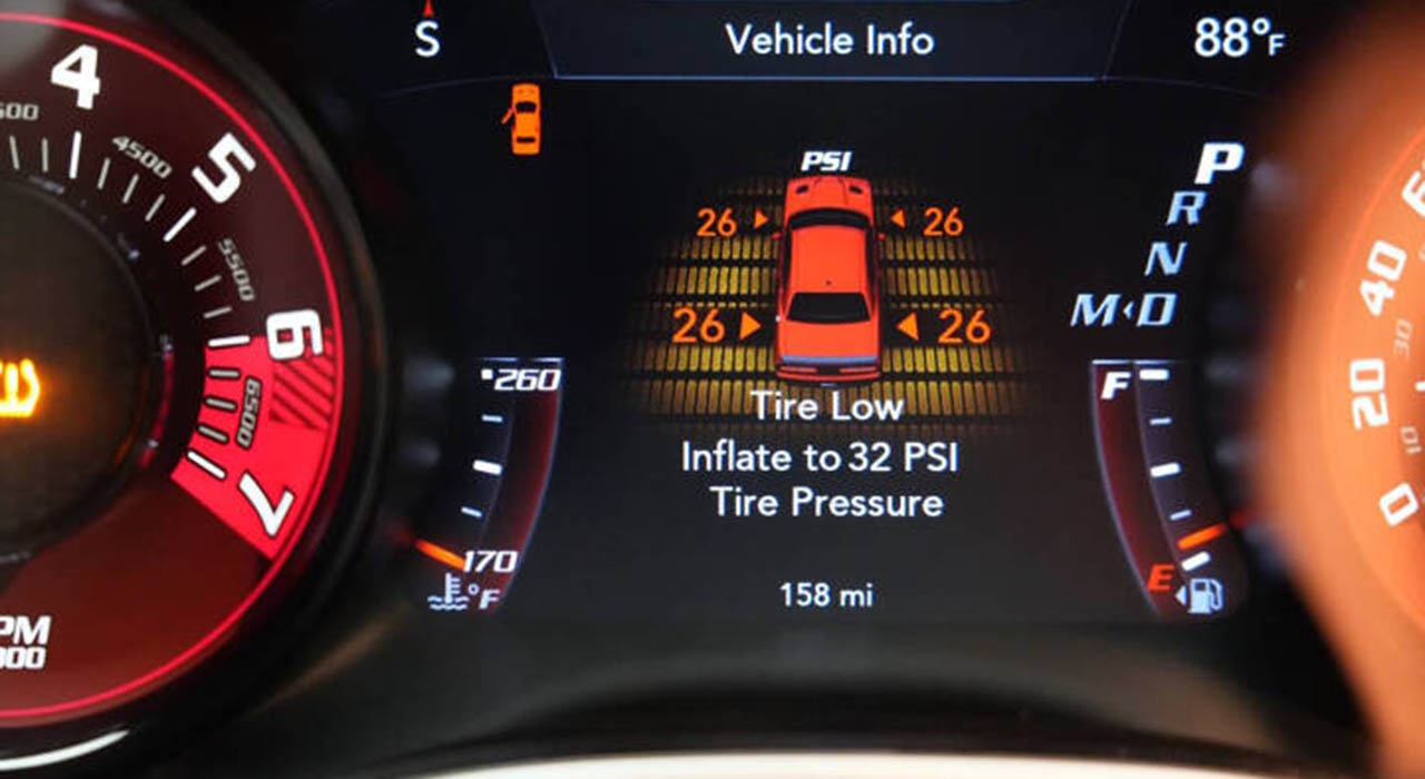 15th Image of a 2023 DODGE CHALLENGER SRT HELLCAT REDEYE