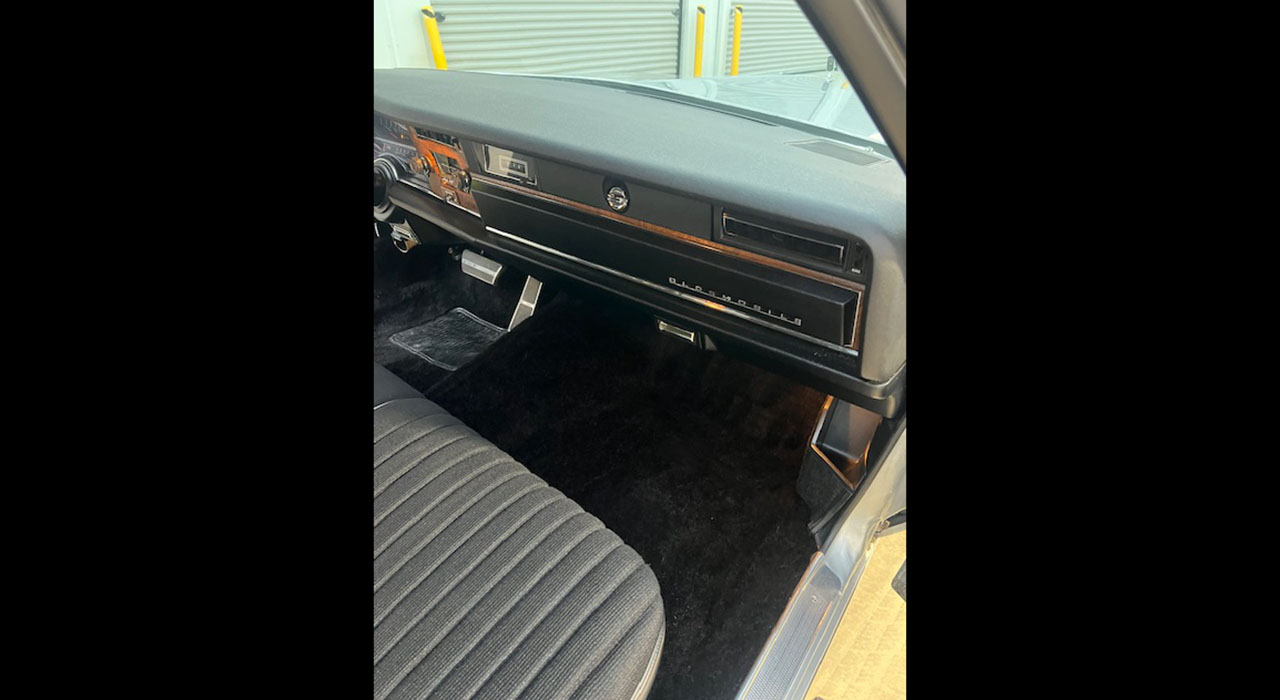 16th Image of a 1976 OLDSMOBILE 98