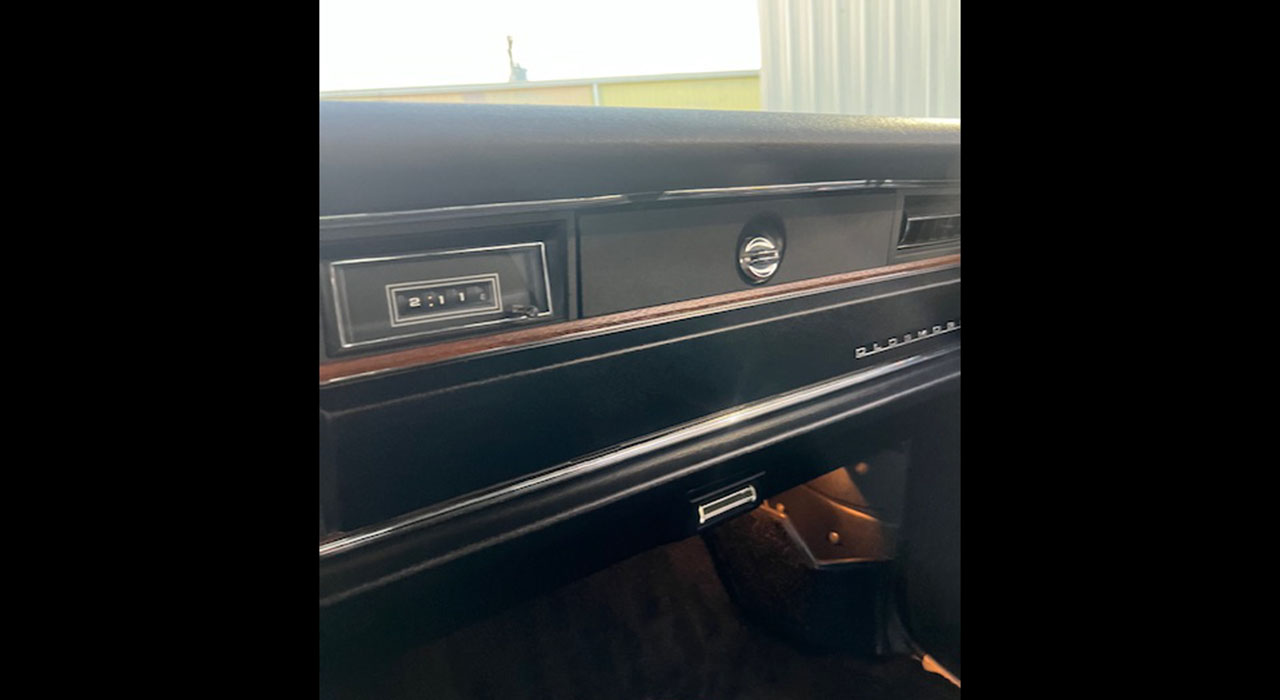 17th Image of a 1976 OLDSMOBILE 98