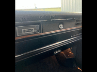 Image 18 of 27 of a 1976 OLDSMOBILE 98