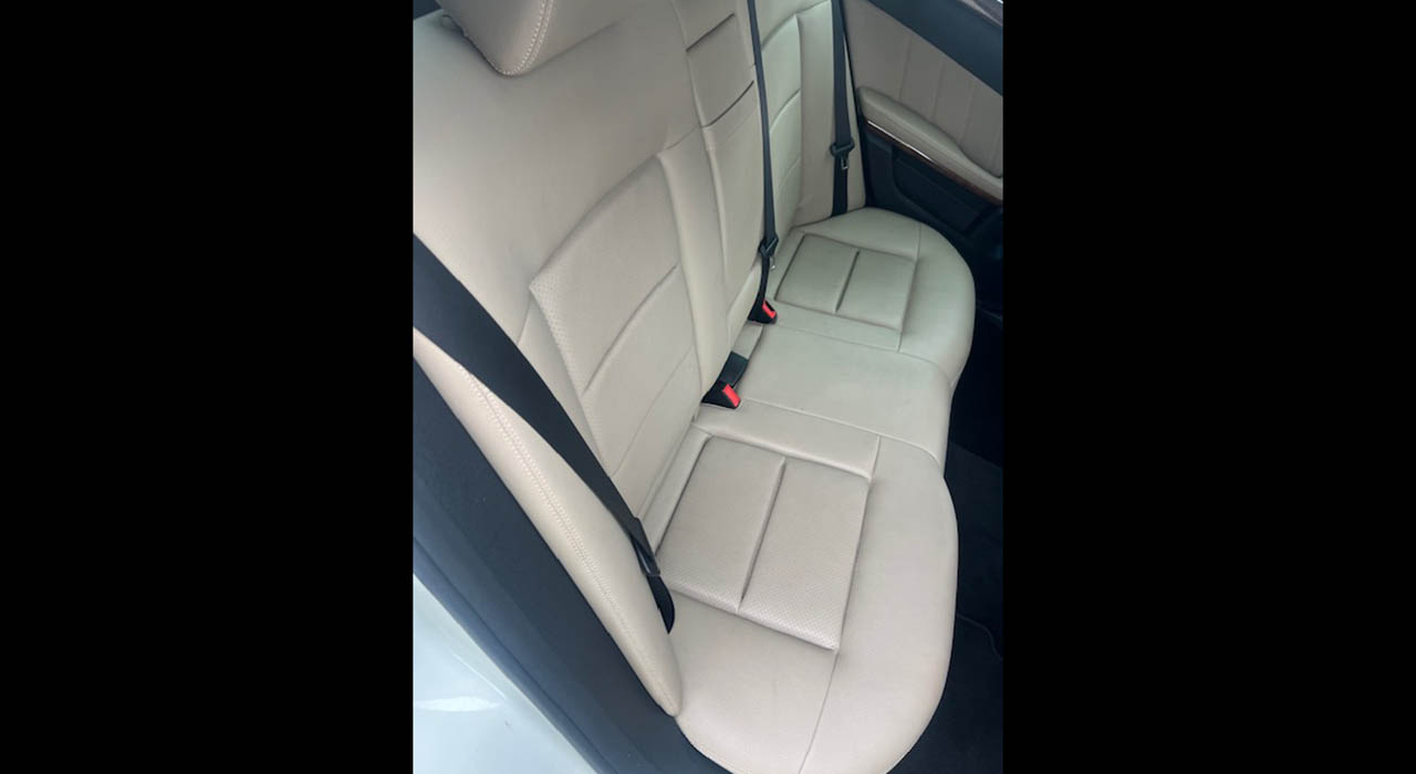 23rd Image of a 2012 MERCEDES E-CLASS E350