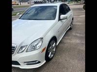 Image 13 of 31 of a 2012 MERCEDES E-CLASS E350