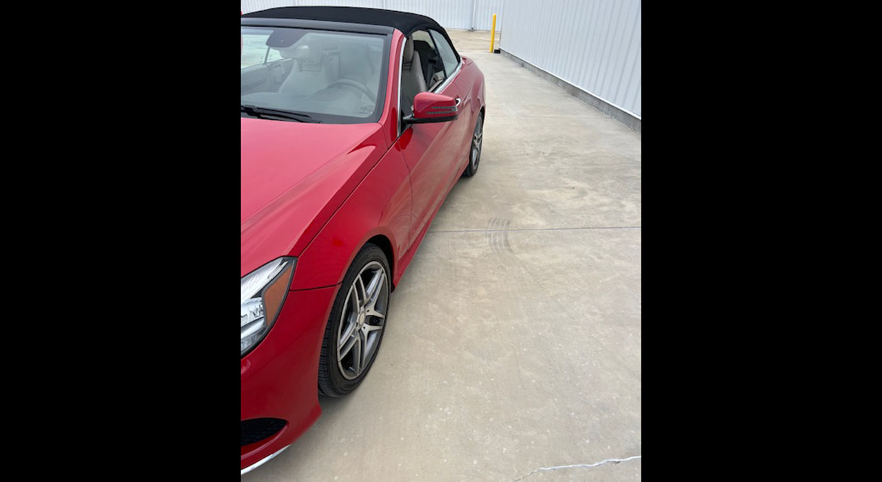 1st Image of a 2016 MERCEDES E CLASS