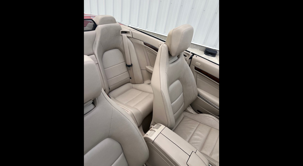 11th Image of a 2016 MERCEDES E CLASS