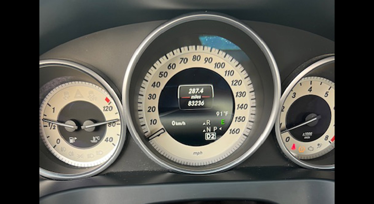 12th Image of a 2016 MERCEDES E CLASS