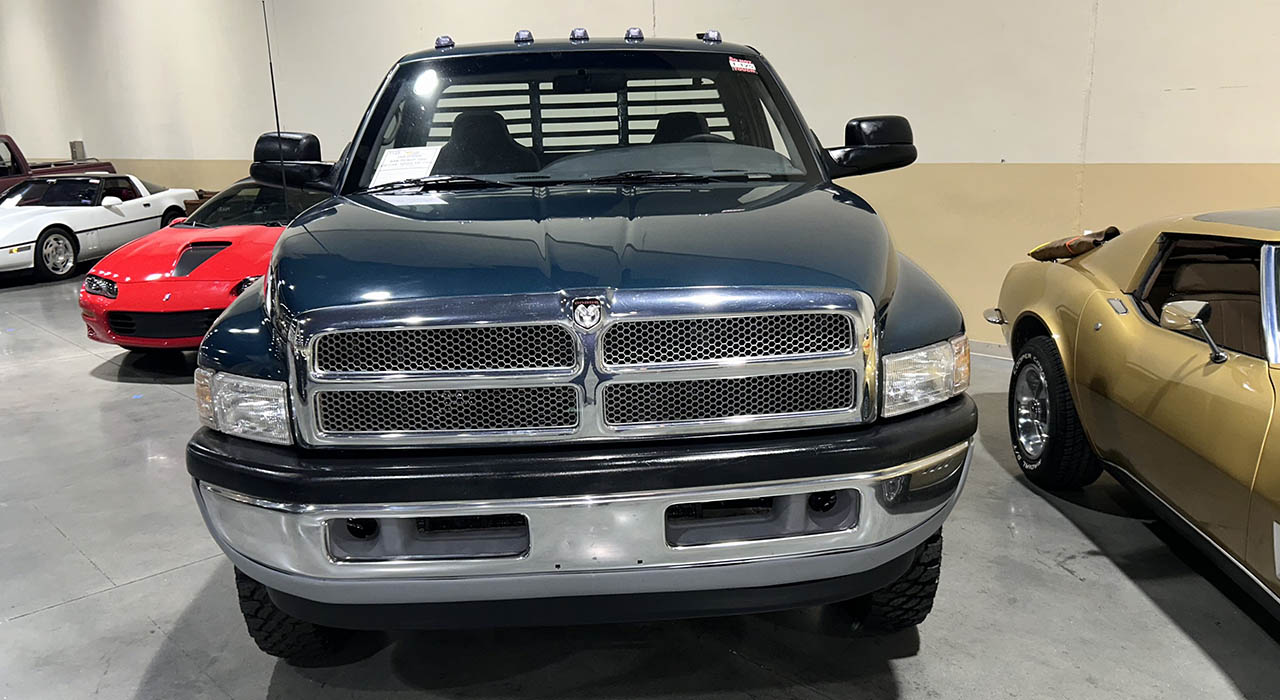 3rd Image of a 1998 DODGE RAM PICKUP 3500