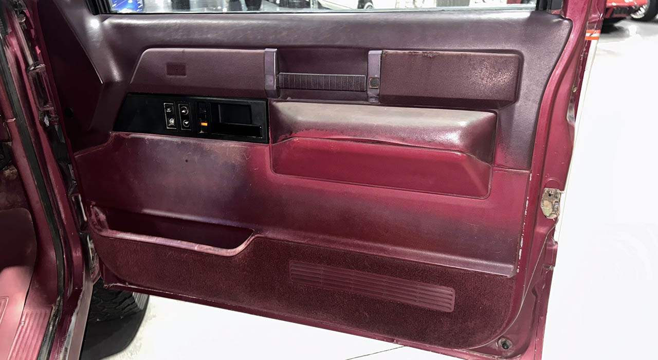 6th Image of a 1988 CHEVROLET K2500