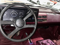 Image 9 of 15 of a 1988 CHEVROLET K2500