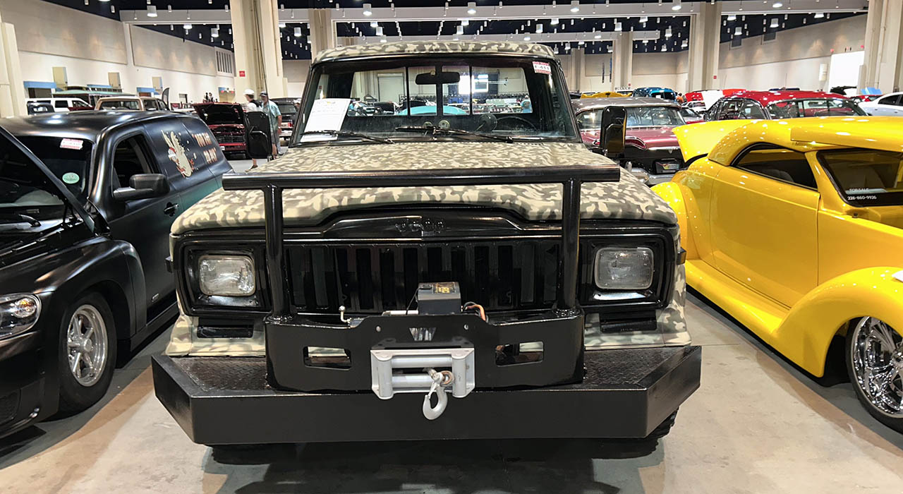 2nd Image of a 1981 JEEP J10 PICKUP