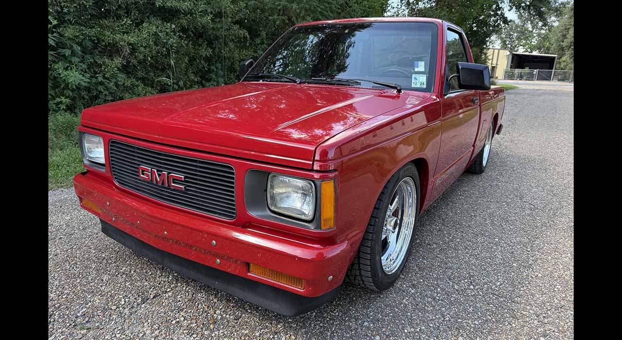 1st Image of a 1991 GMC SONOMA