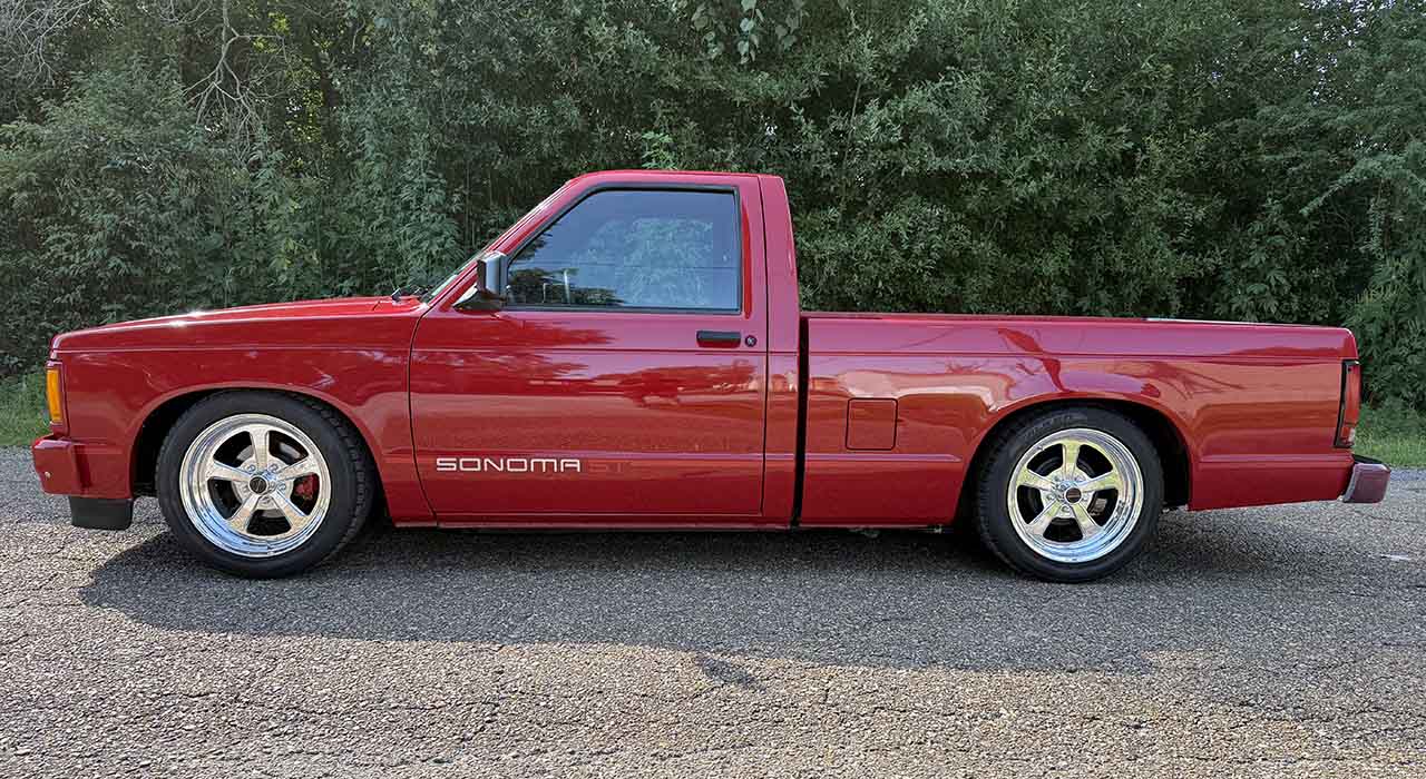 5th Image of a 1991 GMC SONOMA