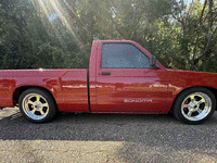 Image 7 of 15 of a 1991 GMC SONOMA