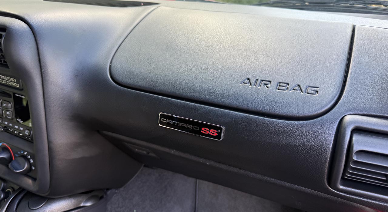 11th Image of a 2002 CHEVROLET CAMARO Z28