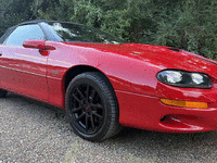 Image 3 of 15 of a 2002 CHEVROLET CAMARO Z28