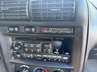 Image 13 of 15 of a 2002 CHEVROLET CAMARO Z28